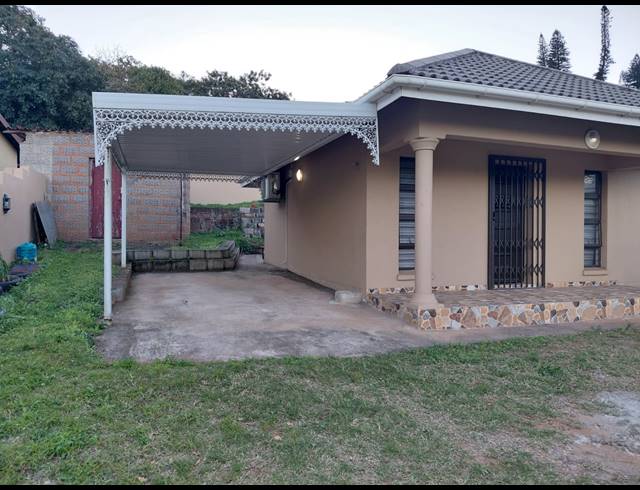 2 BEDROOM FLAT TO LET IN FELIXTON